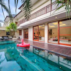 Ellyne Umalas By Nagisa Bali Villa