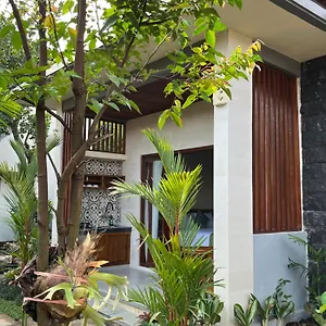 2br Hidden House *