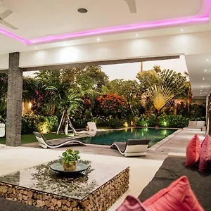 Villa 3 Service 5 *