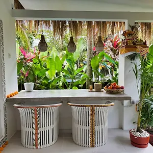 Eiwa House Apartment
