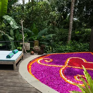 Sacred Beji By Pramana Villas Lodge