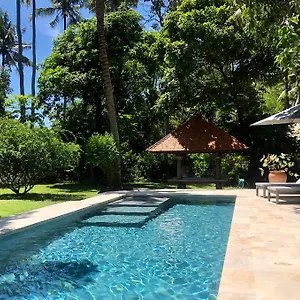 Hidden Heaven Rumah Barong Penzion *