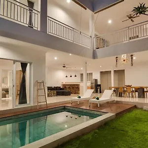 Villa 2br Villa3 Oberoi Seminyak,18min Walk To The Seminyak (Bali)