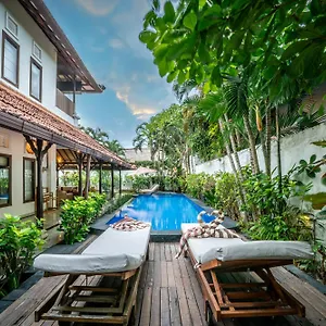Panda Next To Ku De Ta Club Seminyak (Bali)