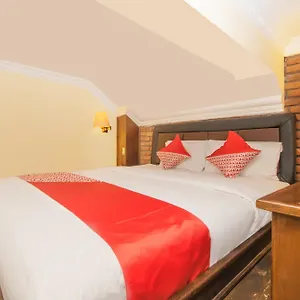Super Oyo 3118 Maxi Budget Hotel 2*