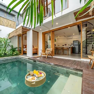 Villa Exquisite 3-bedroom In Seminyak With Private Rooftop Oasis Kerobokan (Bali)