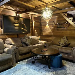 Villa Nusa Dua 11 Bedroom Wooden Huts *