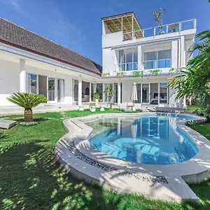 5 Bed Private Luxury Allis Paradise Villa *