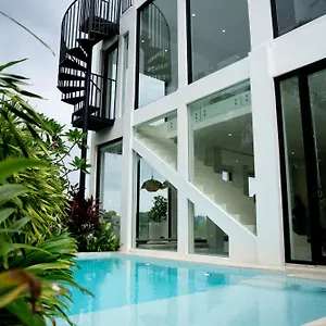 Umi Luxury *
