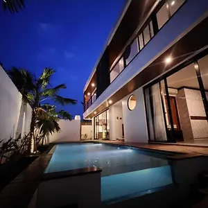 Canggu Velvet Oasis - Private 3bedroom * Dalung (Bali)