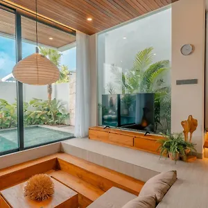 Tropical Gadon 3br Canggu *