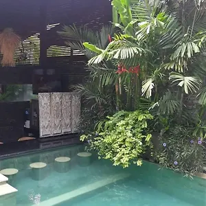 Villa Luxury Centre - 200m From Echo Beach! *
