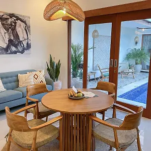 Boho - Swimming Pool Apartment *