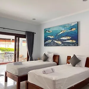 Holiday Guest House *