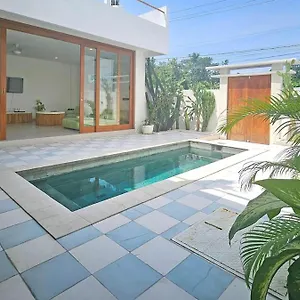 Superb Pool - Pererenan *