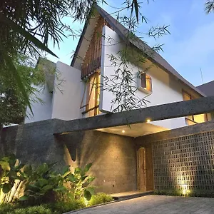 Villa Pulang Pererenan By Nakula Canggu (Bali)