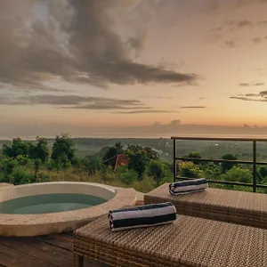 Kamantara Villa *