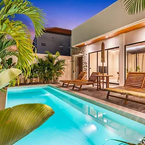 New 2br With Private Pool And Rooftop Villa