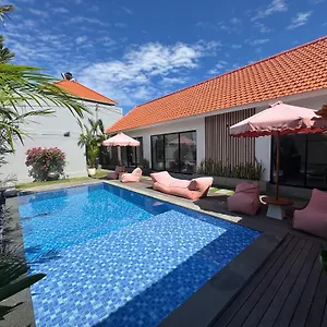 Designer Modern Sleeps 8 * Dalung (Bali)