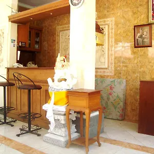Pollok And Lemayeur Beach Front Guest house Sanur (Bali)