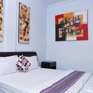 Pensión Reddoorz @ Pulau Misol Street