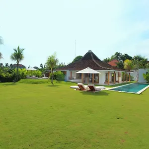 Love Is Simple Bali Canggu (Bali)