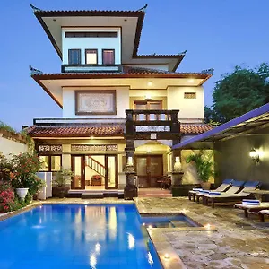 The Batu Belig & Hotel 2*