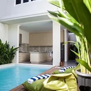 Villa Cabana Residential