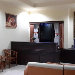 Mawar Sari Mitra Reddoorz * Payangan