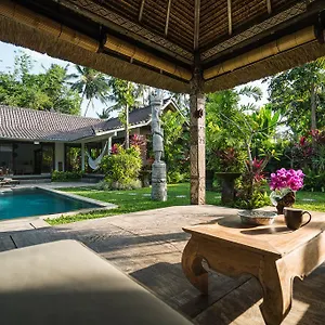 Villa Daksina