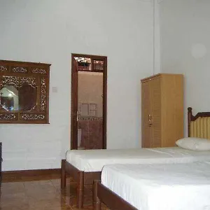 Prima Hotel 2*
