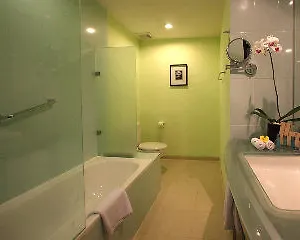 Ramada Camakila Hotel 4*