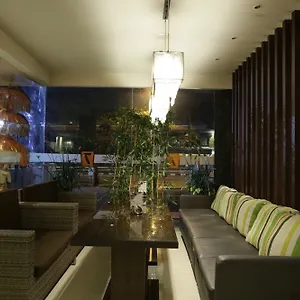 Reddoorz @ Sunset Road Kuta 3*