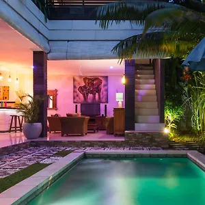 Villa Dewi Seminyak (Bali)
