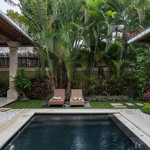 Deshy Villa Seminyak (Bali)