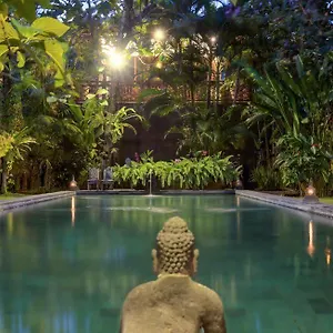 Kampung Kecil Boutique Villa *