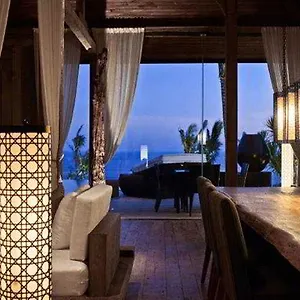 Khayangan Estate Hotel