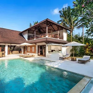Candi Kecil Empat Villa *