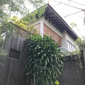Villa Oak House