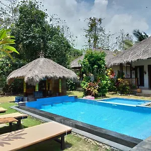 Balangan Cottages 2*