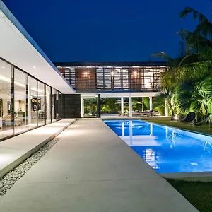 Villa La Dacha Canggu (Bali)