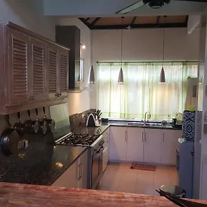 Villa Rumah Dulu