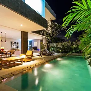 Villa Jekumah Seminyak (Bali)