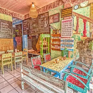 Lovina Central Hostel Lovina (Bali)