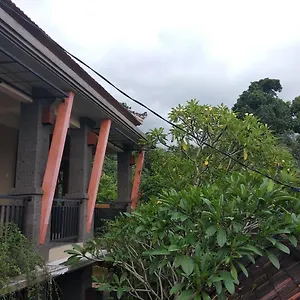 Utari House Guest house *