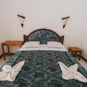 Mong Guest house *