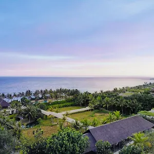 Komaneka At Resort 5*