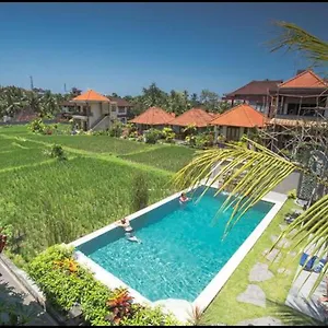 Puji And Guest house