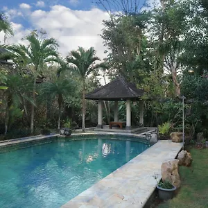 Rumah Hoo Hotel 3*