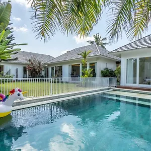 Villa Serena By Hombali Canggu (Bali)